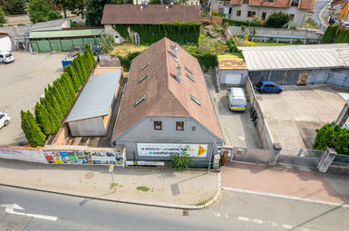 Prodej objektu k podnikání a bydlení, ulice Přátelství Praha 10 Uhřiněves