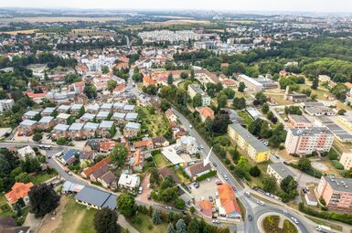 Prodej objektu k podnikání a bydlení, ulice Přátelství Praha 10 Uhřiněves